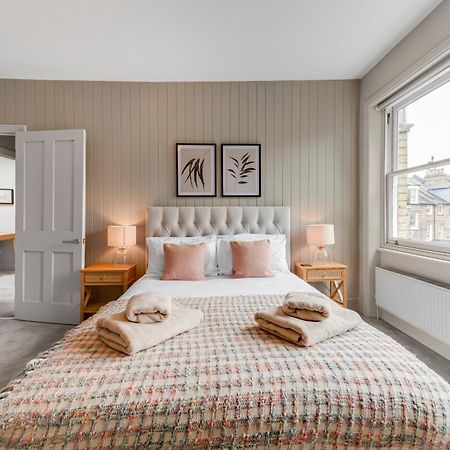 Luxury 3 Bed Apartment With Balcony In Kensington Olympia Лондон Экстерьер фото